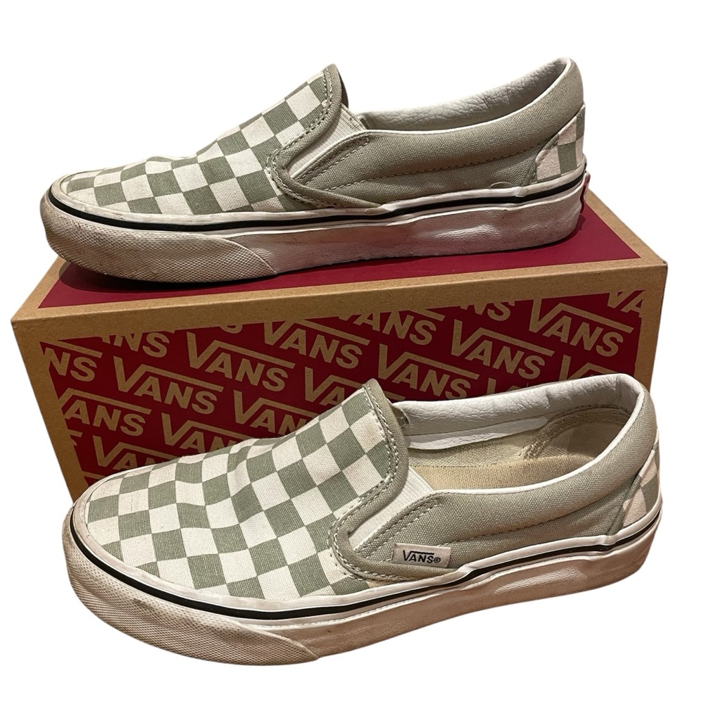 Vans checkerboard slip-on trainers white/sage green well worn skater offthewall